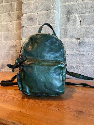 campomaggi mini backpack fine grain cow leather moro zipper closure Campomaggi Backpack in dark cognac